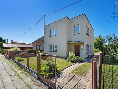 U Kasáren, Holešov